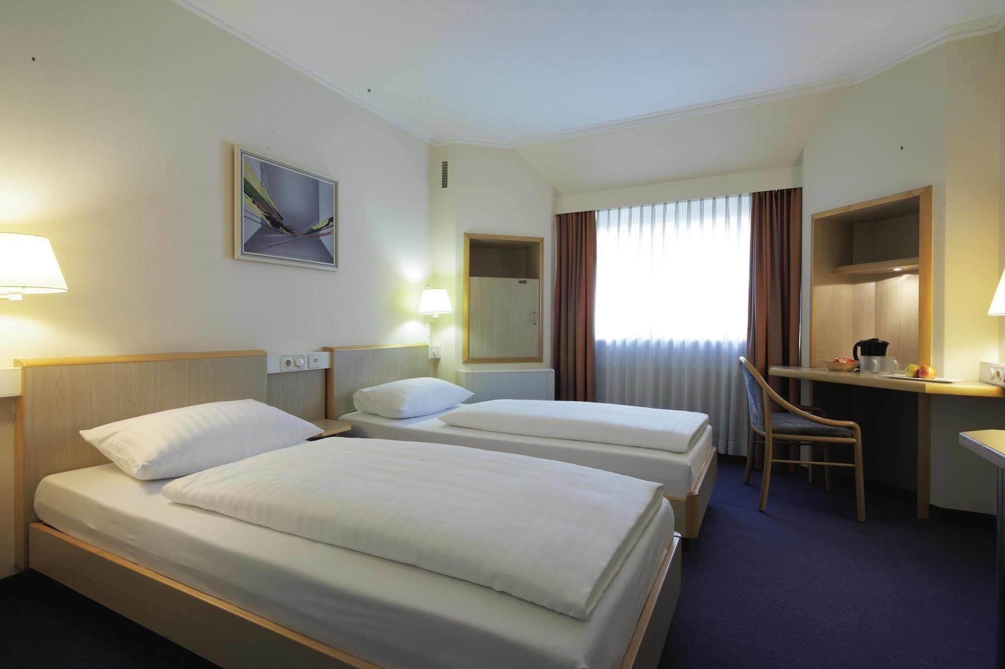 Intercityhotel Erfurt Dış mekan fotoğraf